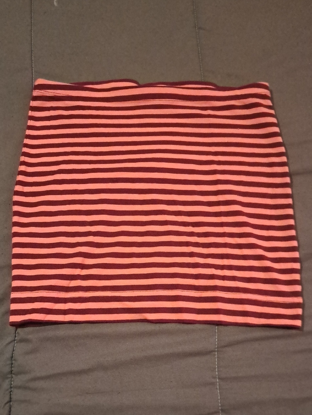 🪅H&M Mini Peach& Burgundy Striped Skirt Sexy cute tight fit Petite With stretch